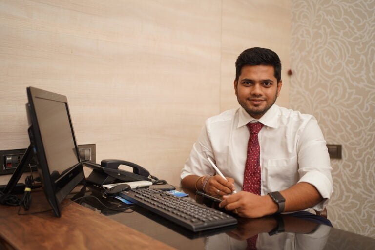 Dr Prakhar Jain